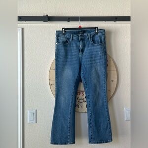 Judy Blue cropped straight leg jeans. Size 13/31 Worn once - EUC.
